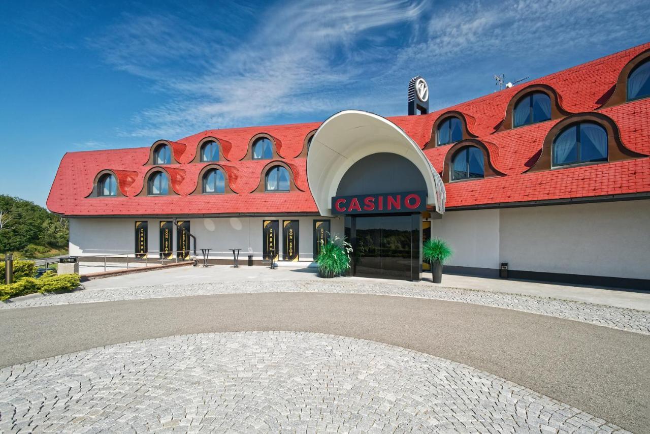 Hotel Victory Popůvky Kültér fotó