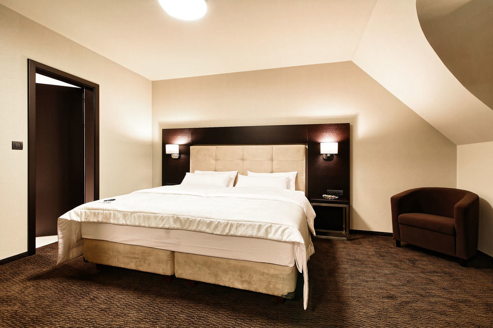 Hotel Victory Popůvky Kültér fotó