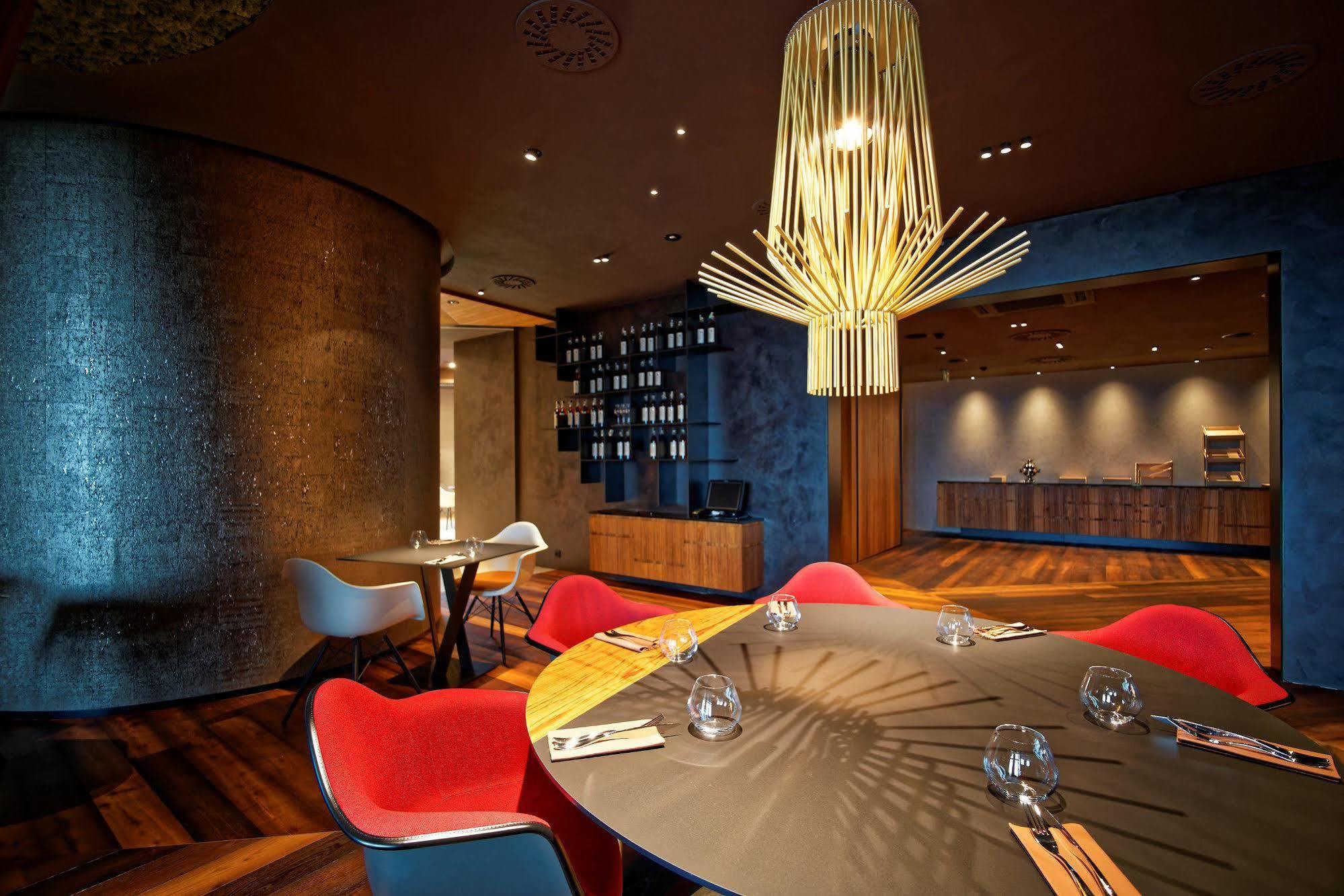 Hotel Victory Popůvky Kültér fotó