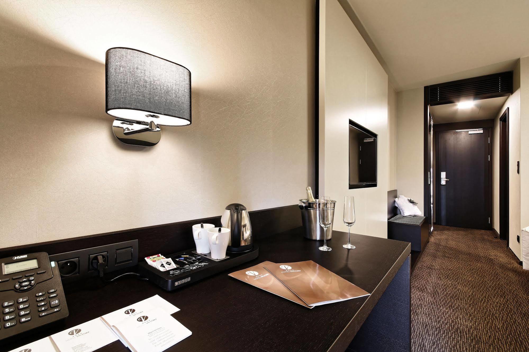 Hotel Victory Popůvky Kültér fotó