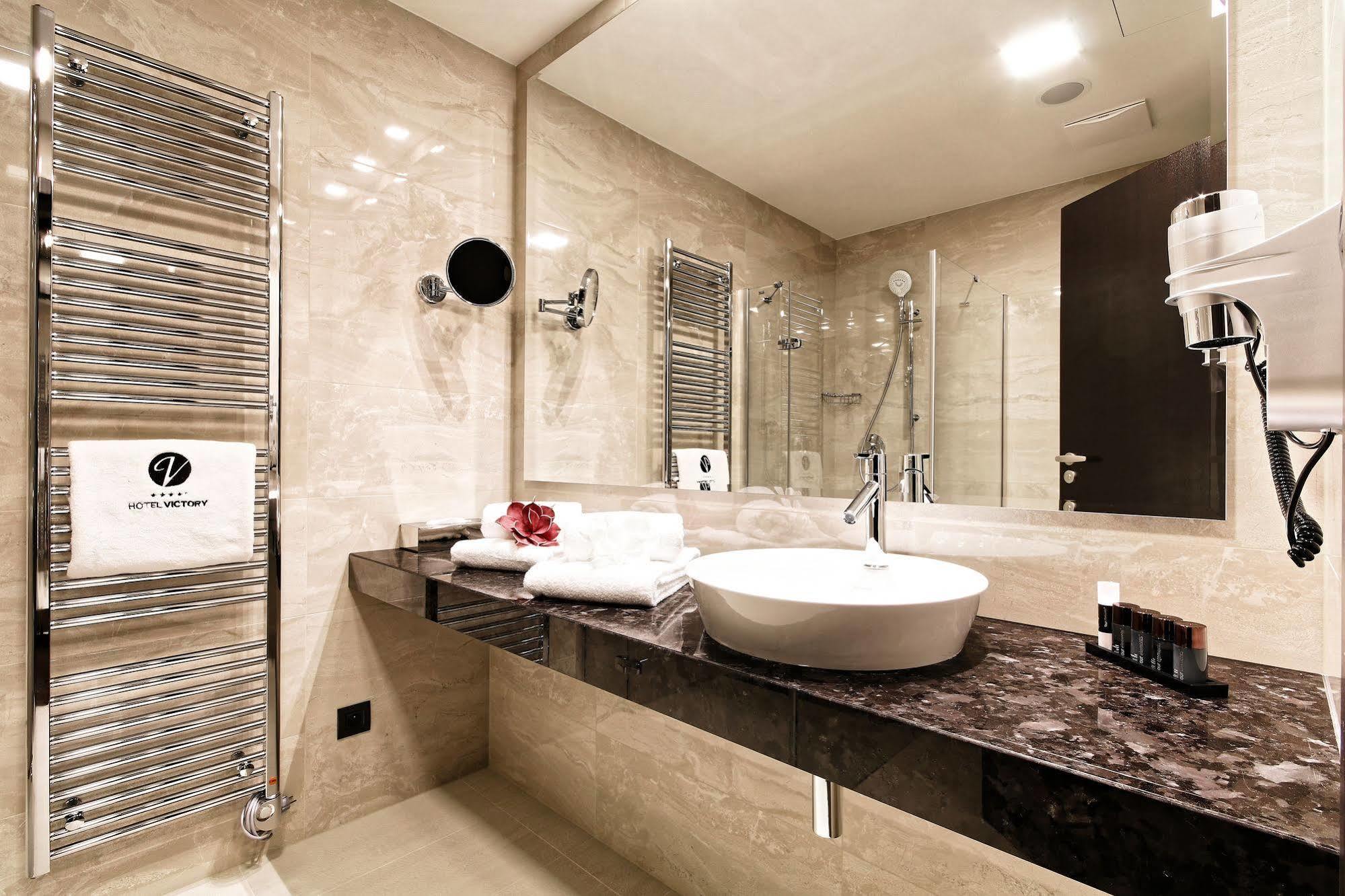 Hotel Victory Popůvky Kültér fotó