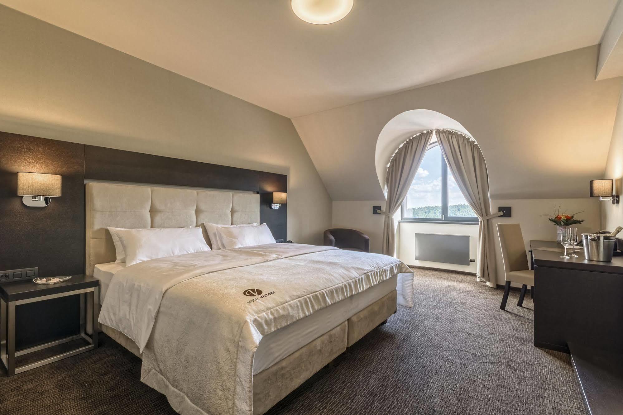 Hotel Victory Popůvky Kültér fotó