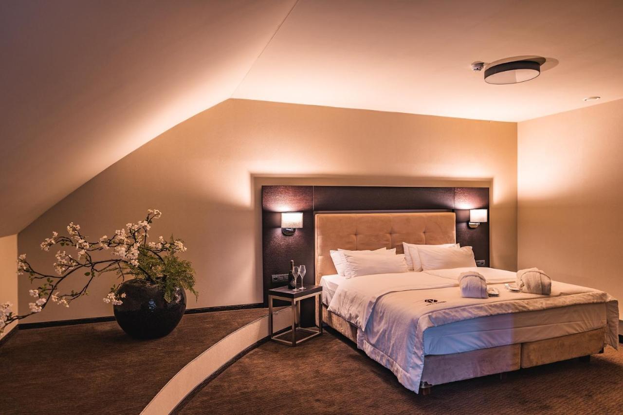 Hotel Victory Popůvky Kültér fotó
